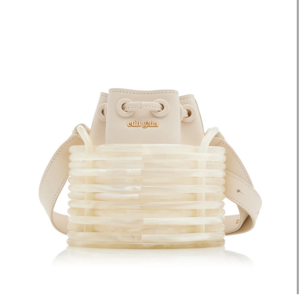 Cult Gaia
Chaya Acrylic Crossbody Bag